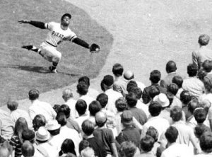 roberto clemente catch