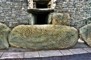 newgrange-spiral-stone