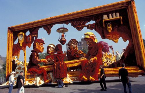 "The Potato Eaters" in dahlias