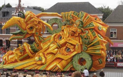 ZundertFlowerParadeVanGogh8