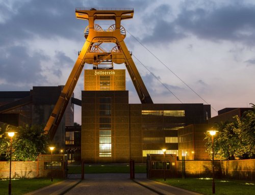 das-unesco-welterbe-zeche-zollverein-in-der-daemmerung